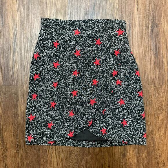 & Other Stories Red Black Star Print Wrap Mini Skirt Size 2 - Picture 1 of 6